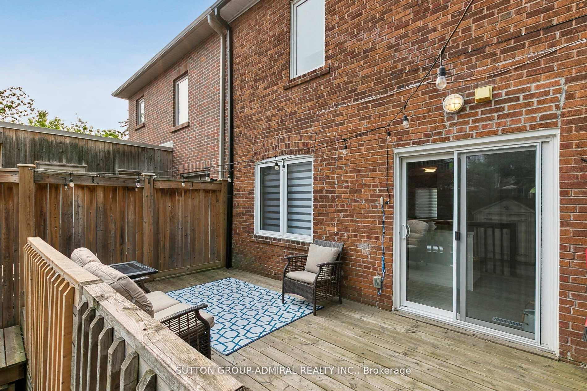 Photo 25 of 34 Elvina Gardens, Toronto, Mount Pleasant East — HOMEH