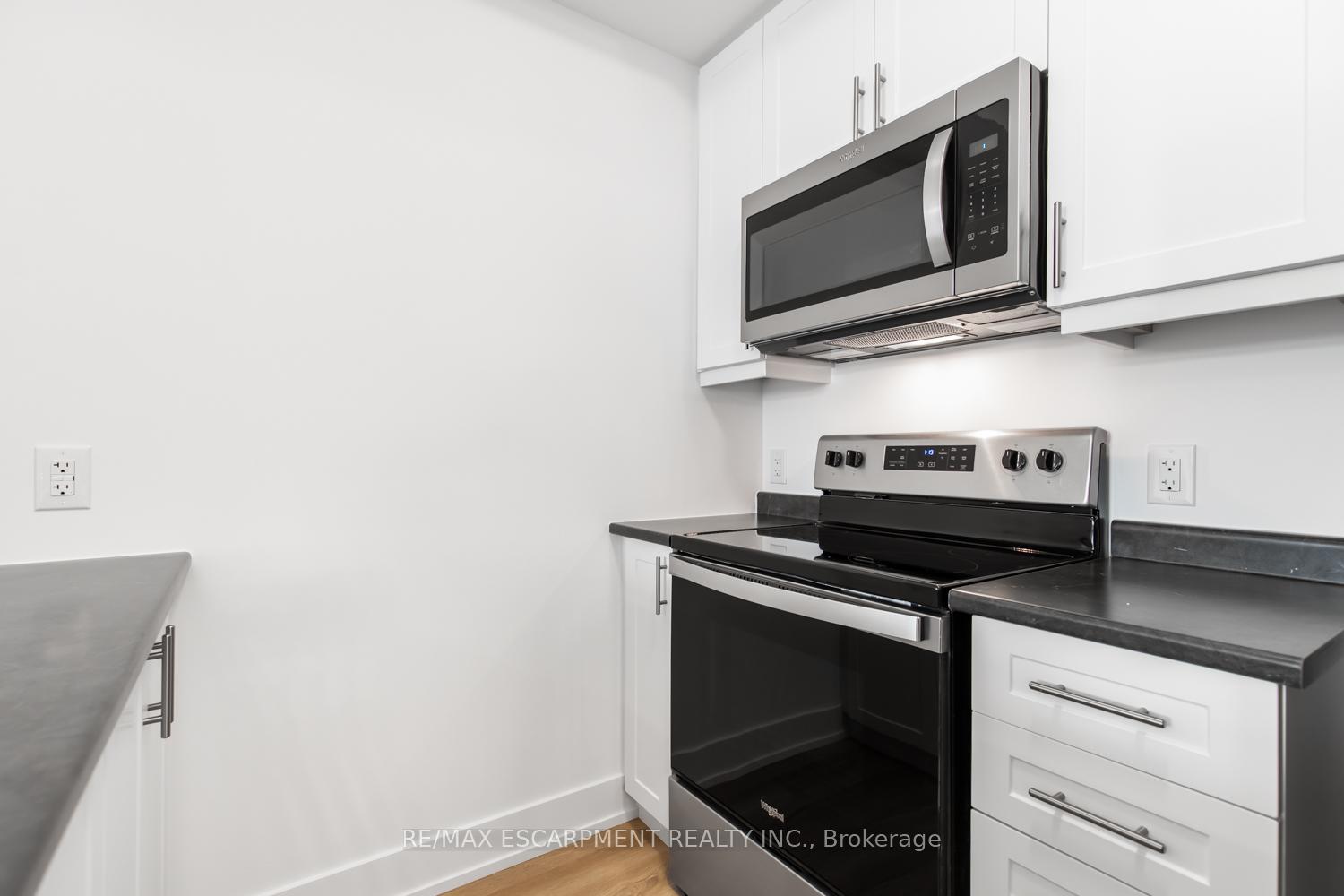 Photo 7 of Unit 424, 470 Dundas Street E, Hamilton, Waterdown — HOMEH