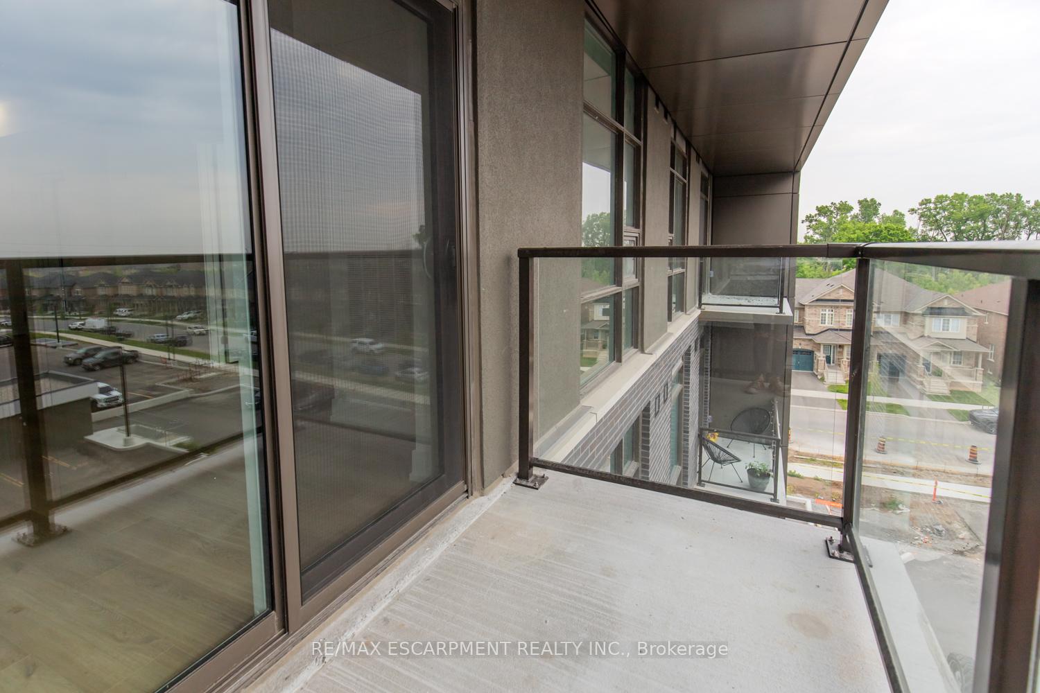 Photo 8 of Unit 424, 470 Dundas Street E, Hamilton, Waterdown — HOMEH