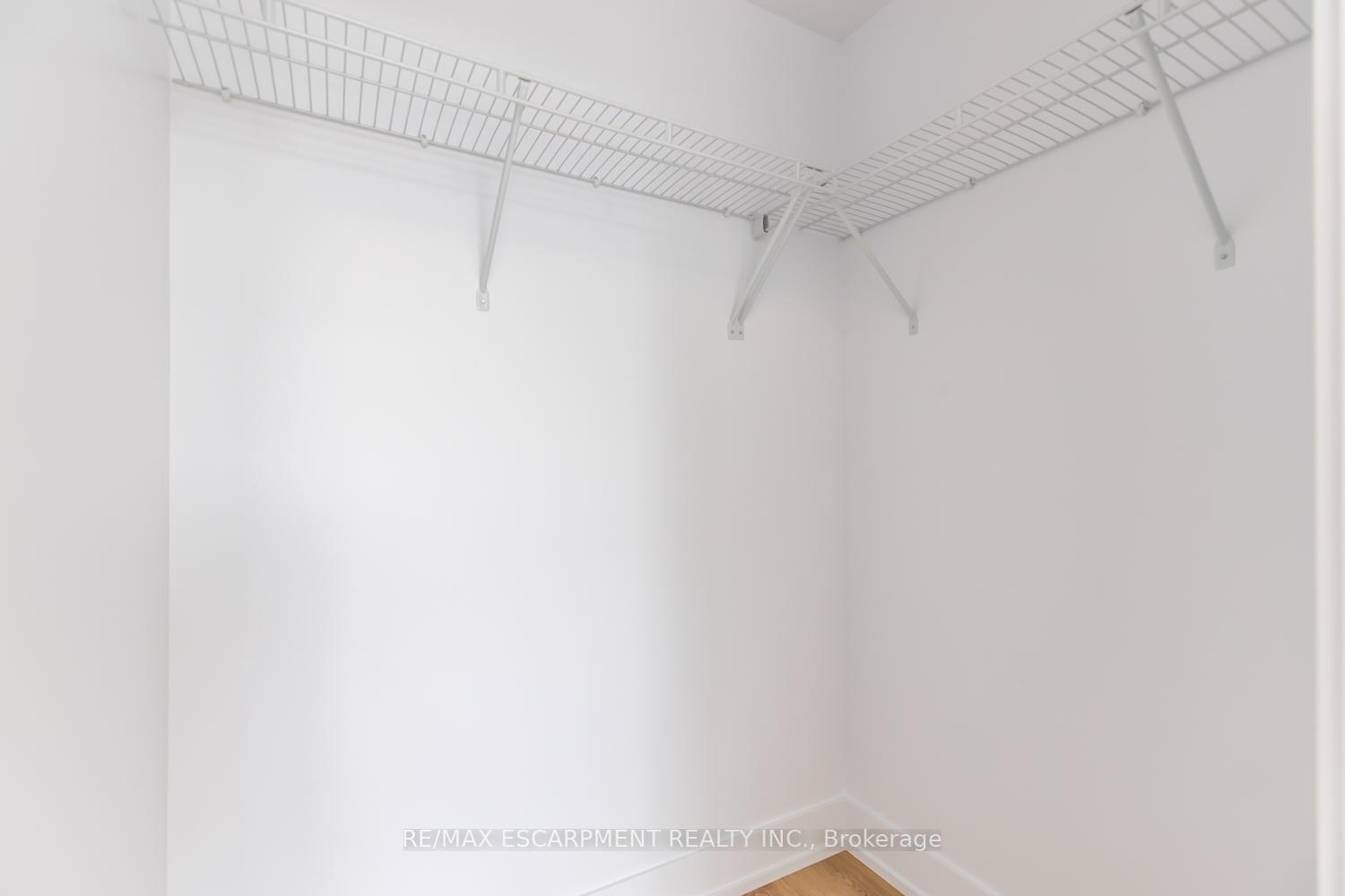 Photo 15 of Unit 424, 470 Dundas Street E, Hamilton, Waterdown — HOMEH
