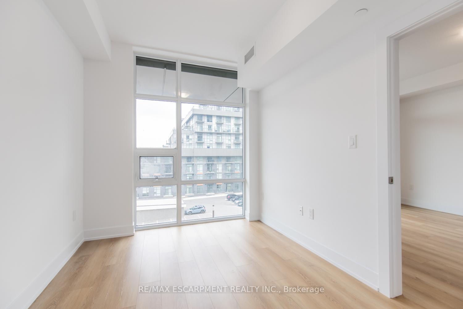 Photo 21 of Unit 424, 470 Dundas Street E, Hamilton, Waterdown — HOMEH