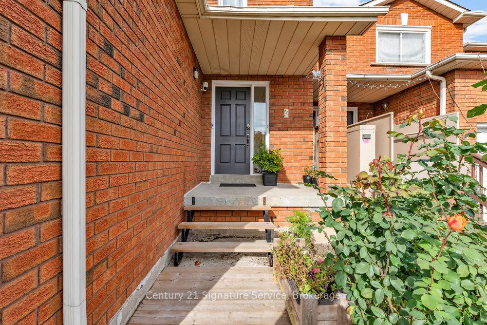 Photo 19 of 80 Dutch Crescent, Brampton, Fletcher's Creek South — HOMEH