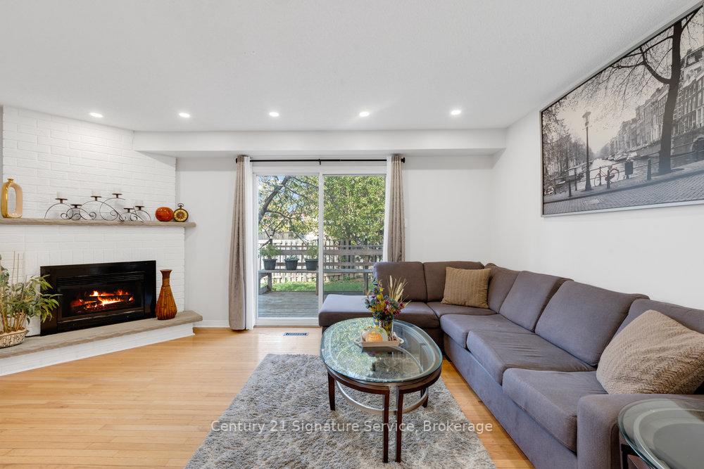 Photo 11 of 80 Dutch Crescent, Brampton, Fletcher's Creek South — HOMEH