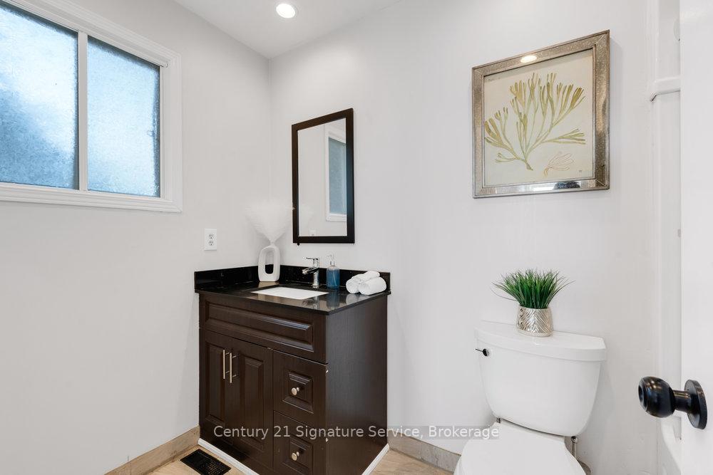 Photo 18 of 80 Dutch Crescent, Brampton, Fletcher's Creek South — HOMEH