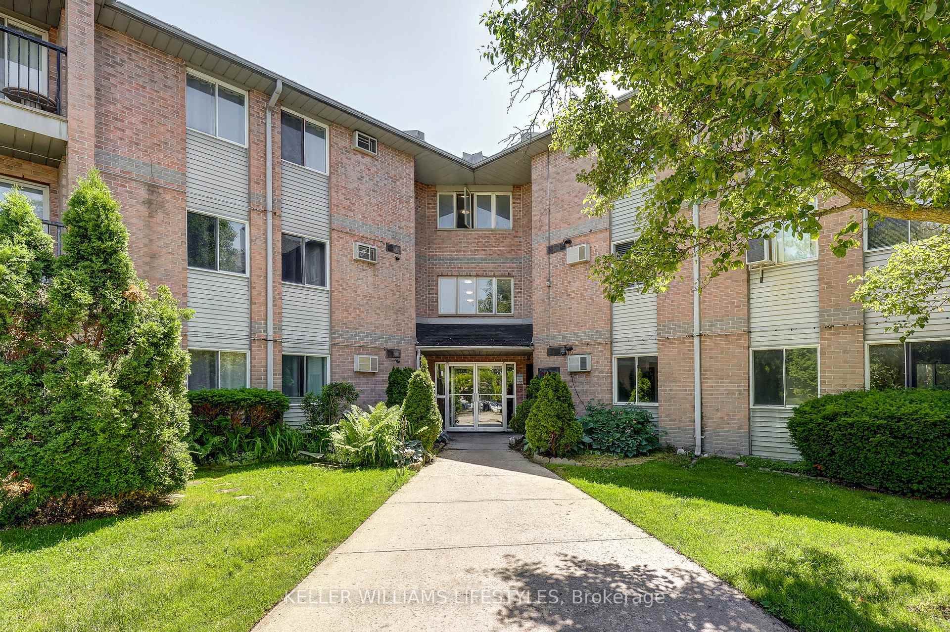 Front of Unit 307, 2228 Trafalgar Street