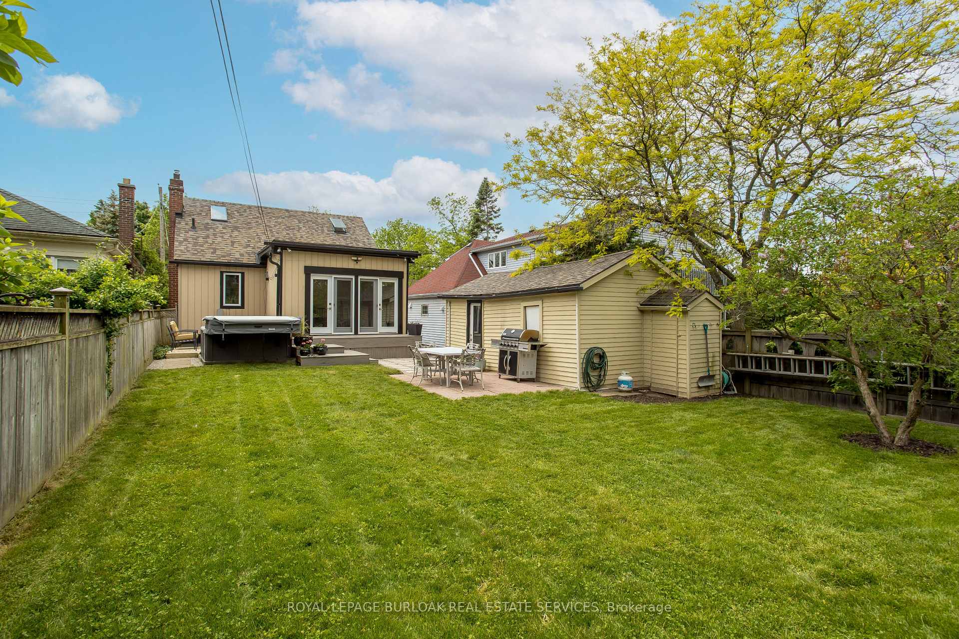 Photo 31 of 1041 Plains View Avenue, Burlington, Bayview — HOMEH