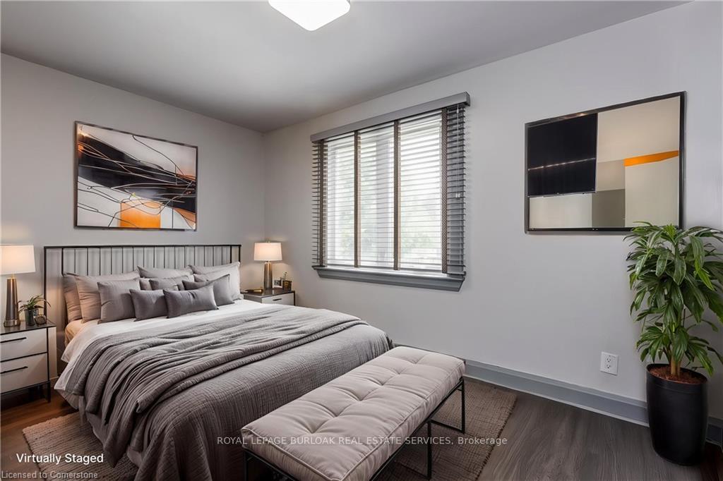 Photo 7 of 1041 Plains View Avenue, Burlington, Bayview — HOMEH