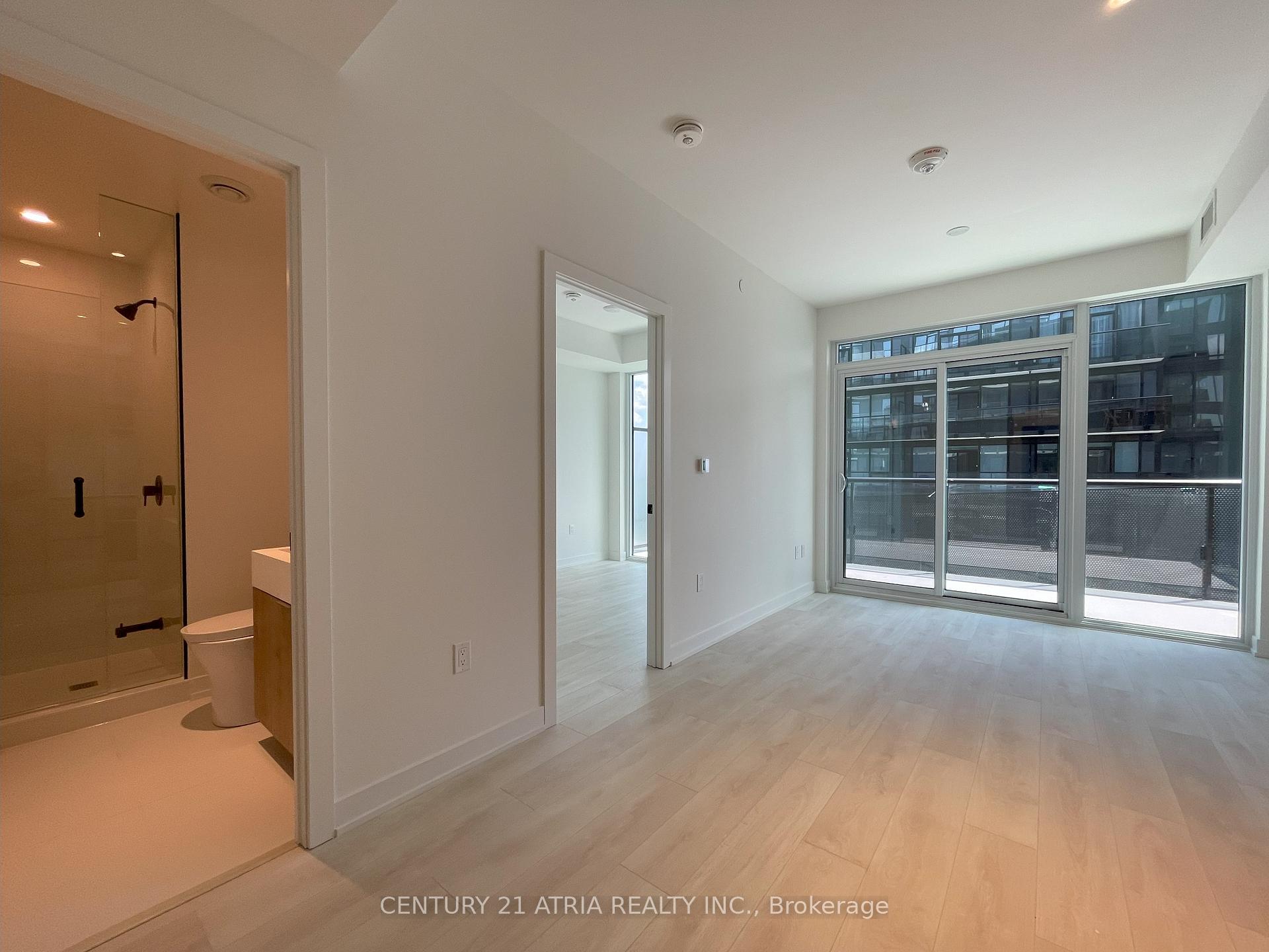 Photo 4 of Unit 3401, 117 Broadway Avenue, Toronto, Mount Pleasant West — HOMEH