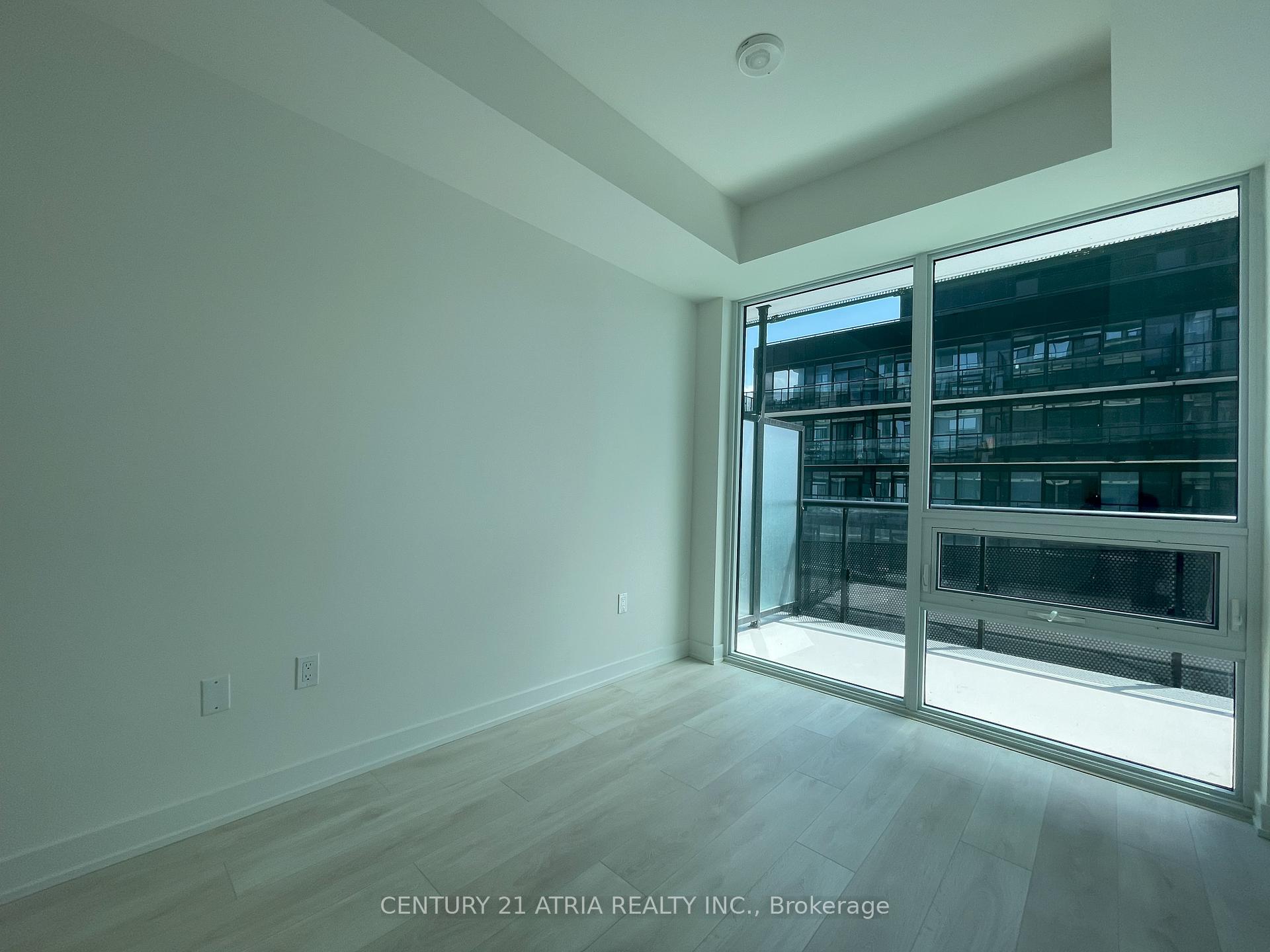 Photo 5 of Unit 3401, 117 Broadway Avenue, Toronto, Mount Pleasant West — HOMEH