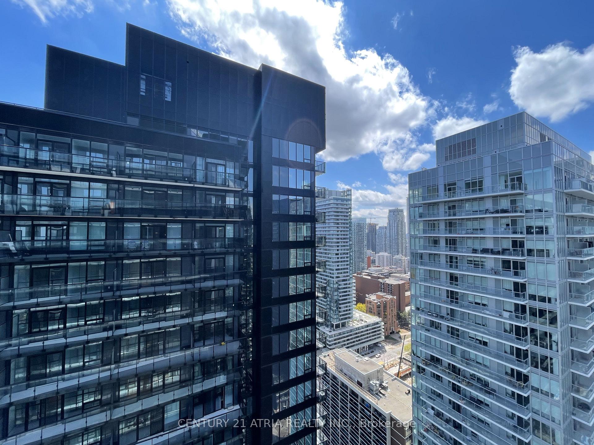 Photo 9 of Unit 3401, 117 Broadway Avenue, Toronto, Mount Pleasant West — HOMEH