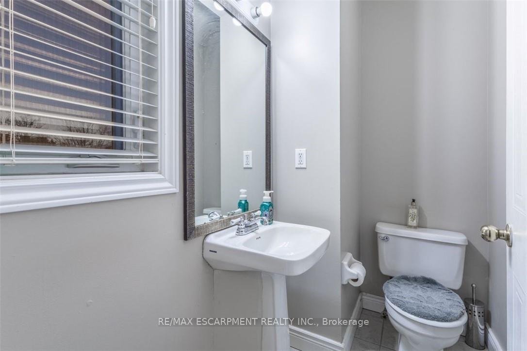 Photo 12 of Unit 11, 75 Ryans Way, Hamilton, Waterdown — HOMEH