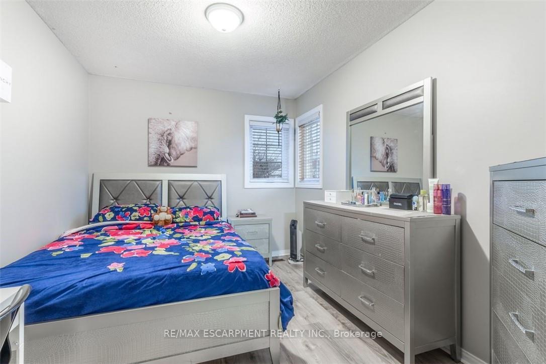 Photo 8 of Unit 11, 75 Ryans Way, Hamilton, Waterdown — HOMEH