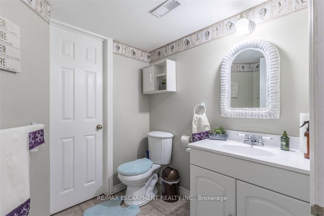 Photo 14 of Unit 11, 75 Ryans Way, Hamilton, Waterdown — HOMEH