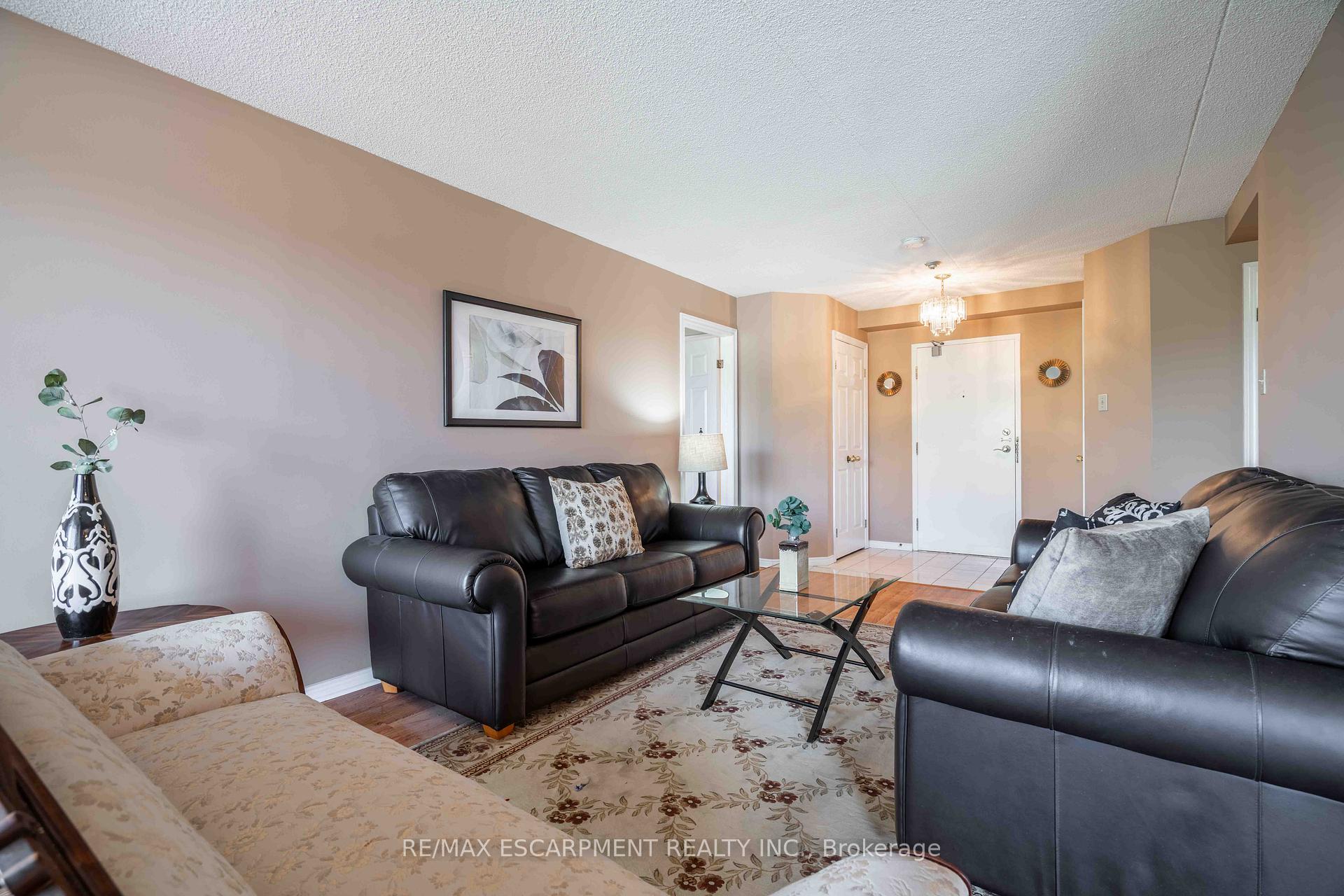 Photo 26 of Unit 216, 416 Limeridge Road E, Hamilton, Bruleville — HOMEH