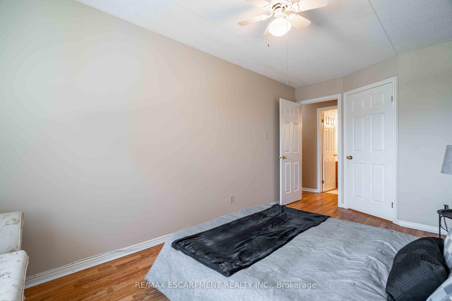 Photo 28 of Unit 216, 416 Limeridge Road E, Hamilton, Bruleville — HOMEH