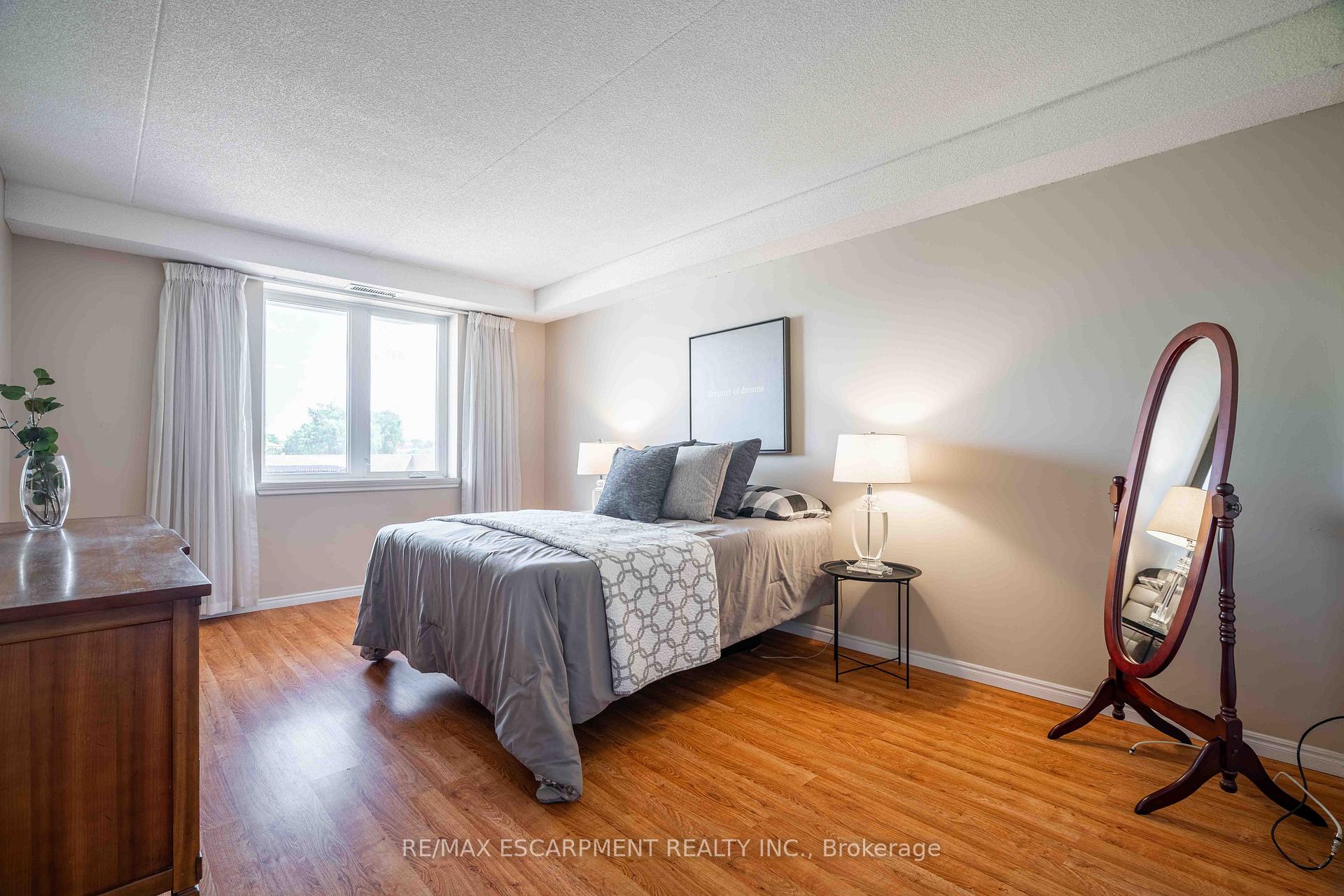 Photo 24 of Unit 216, 416 Limeridge Road E, Hamilton, Bruleville — HOMEH