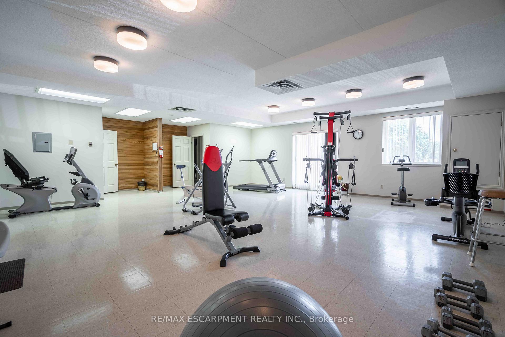 Photo 32 of Unit 216, 416 Limeridge Road E, Hamilton, Bruleville — HOMEH