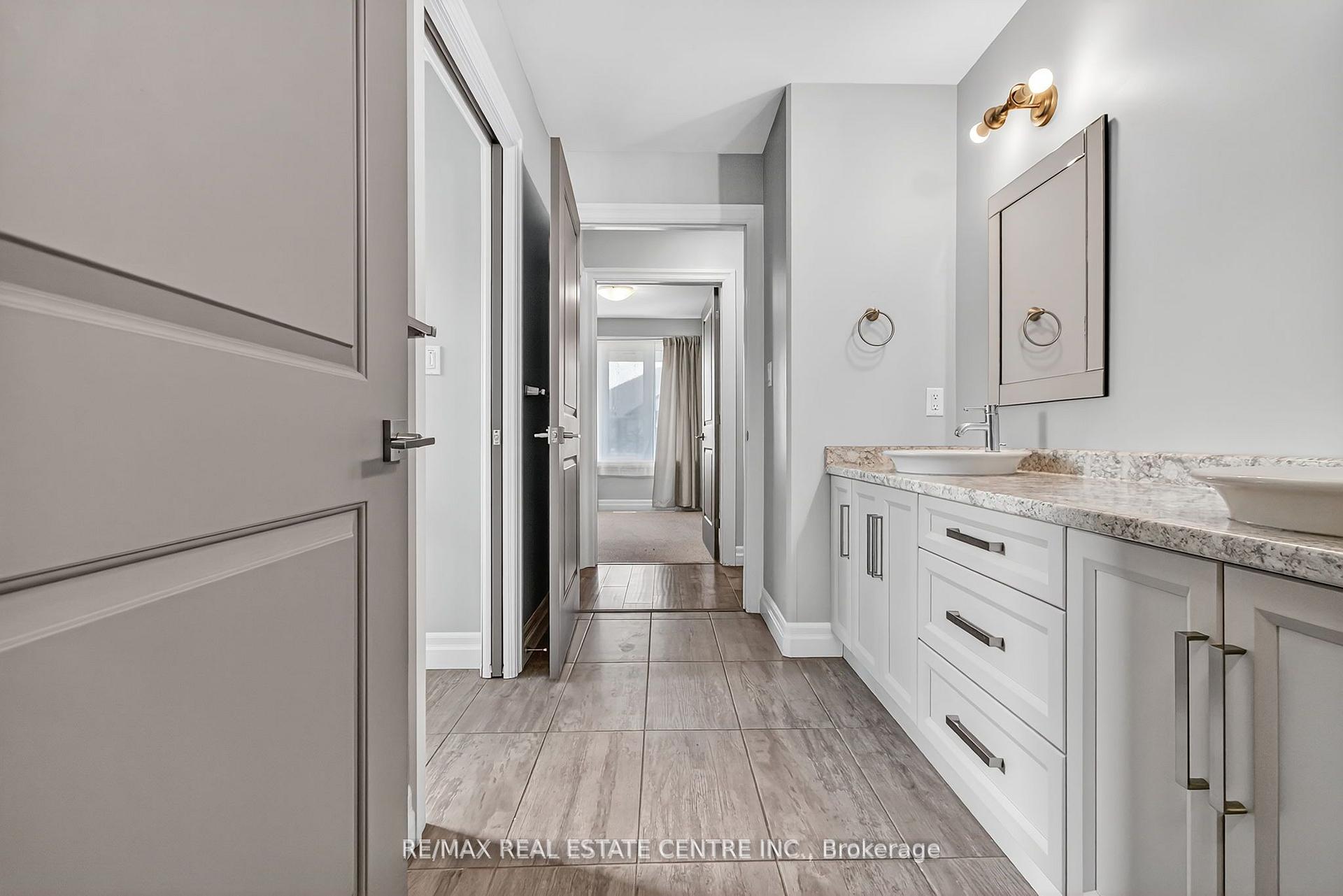 Photo 23 of 520 Molinari Street, Sarnia — HOMEH