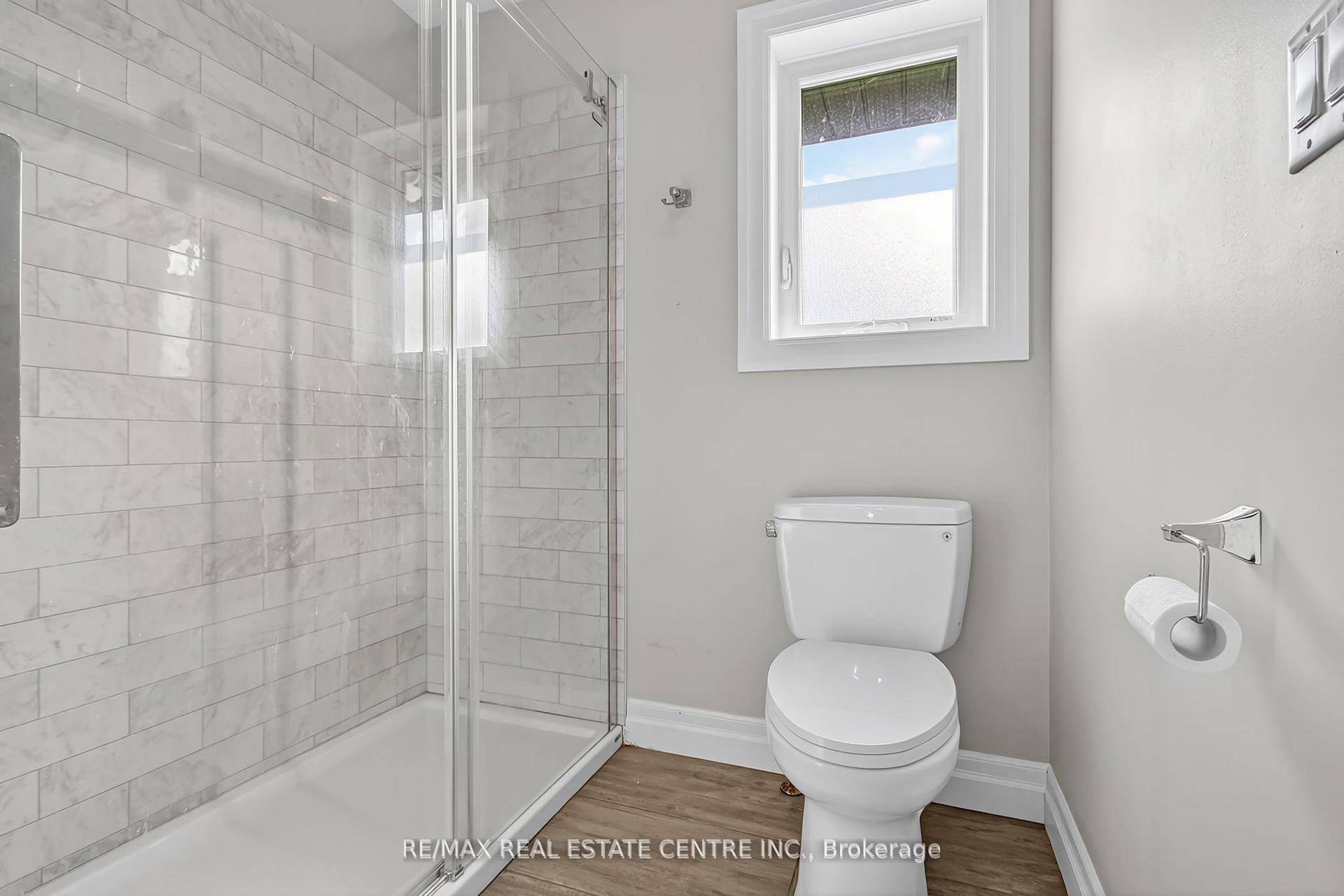Photo 18 of 520 Molinari Street, Sarnia — HOMEH