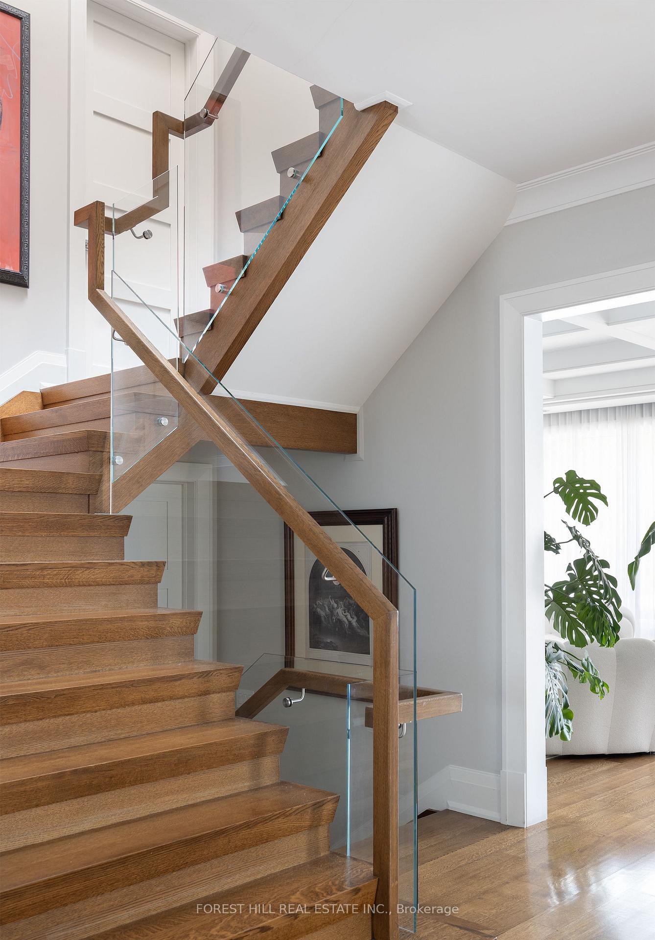 Photo 39 of 60 Strathearn Road, Toronto, Humewood-Cedarvale — HOMEH