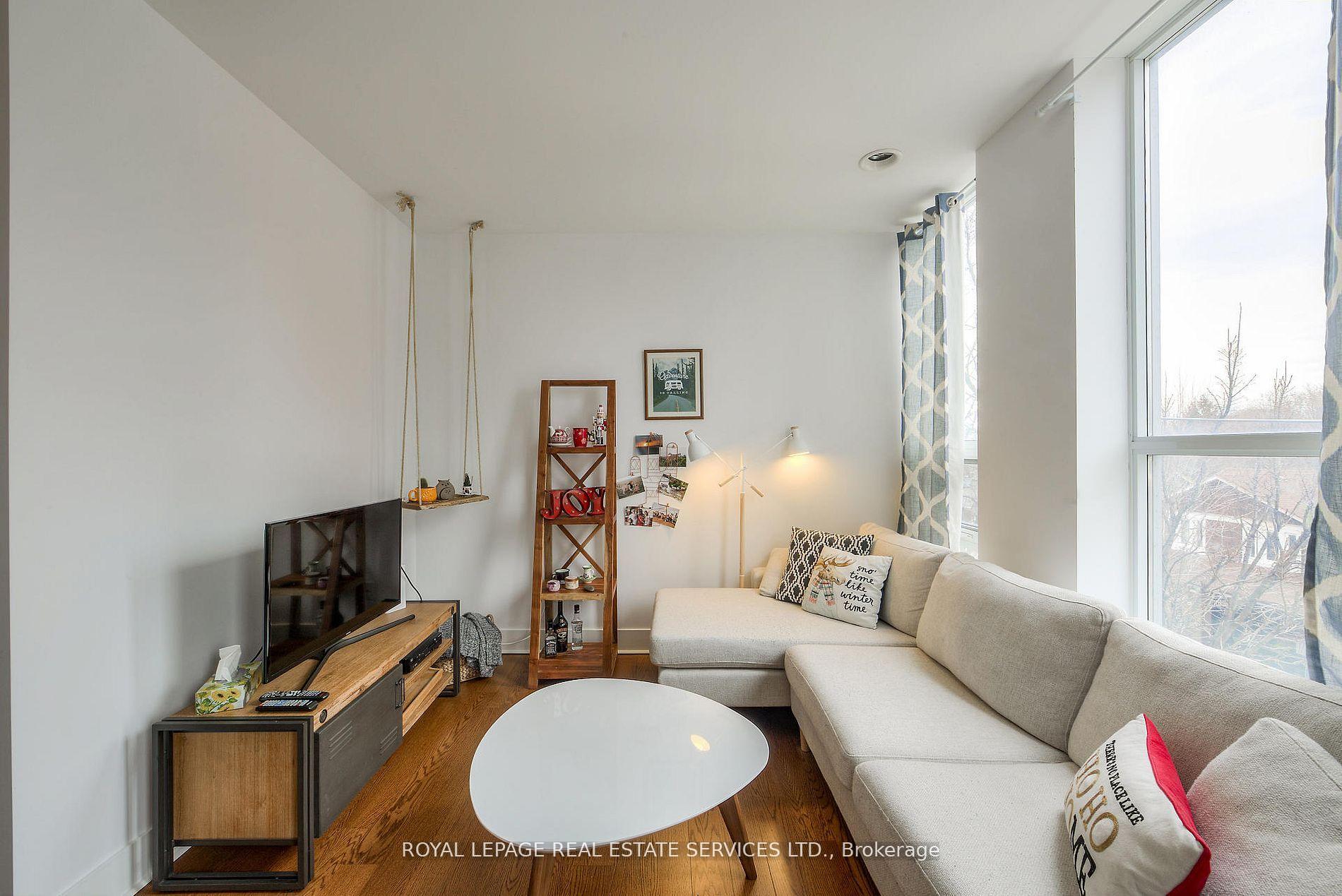 Photo 14 of Unit 203, 323 Kingston Road S, Toronto, The Beaches — HOMEH