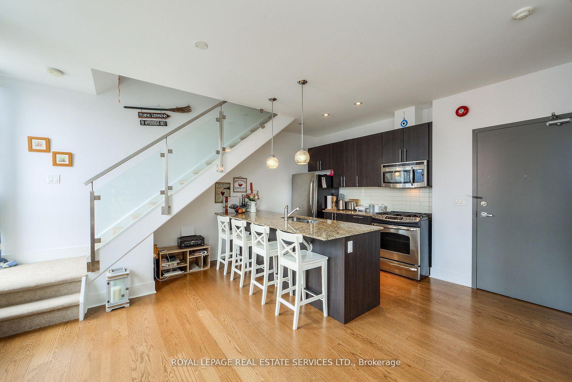 Photo 10 of Unit 203, 323 Kingston Road S, Toronto, The Beaches — HOMEH