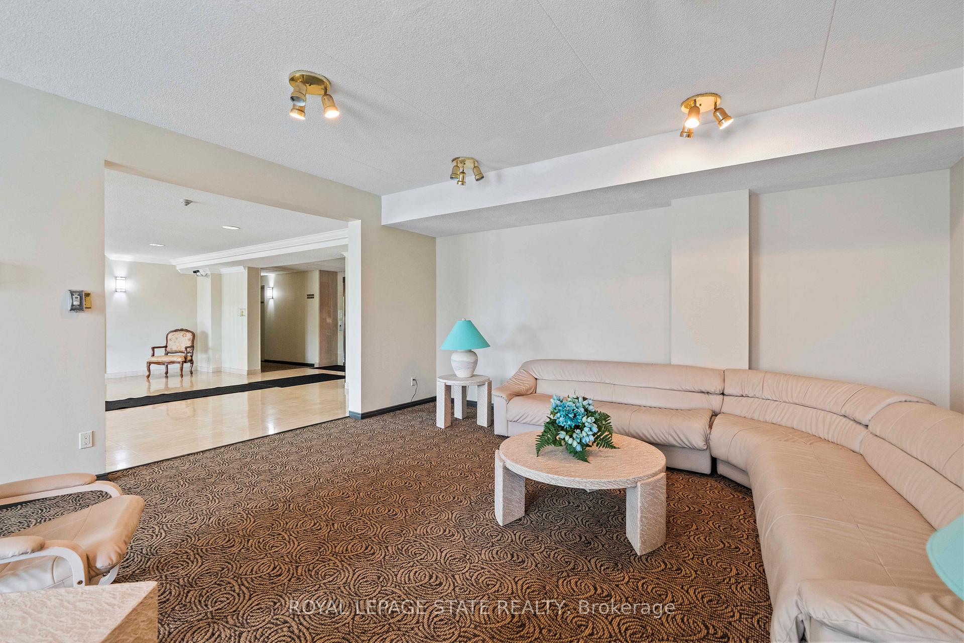 Photo 21 of Unit 203, 416 Limeridge Road E, Hamilton, Bruleville — HOMEH