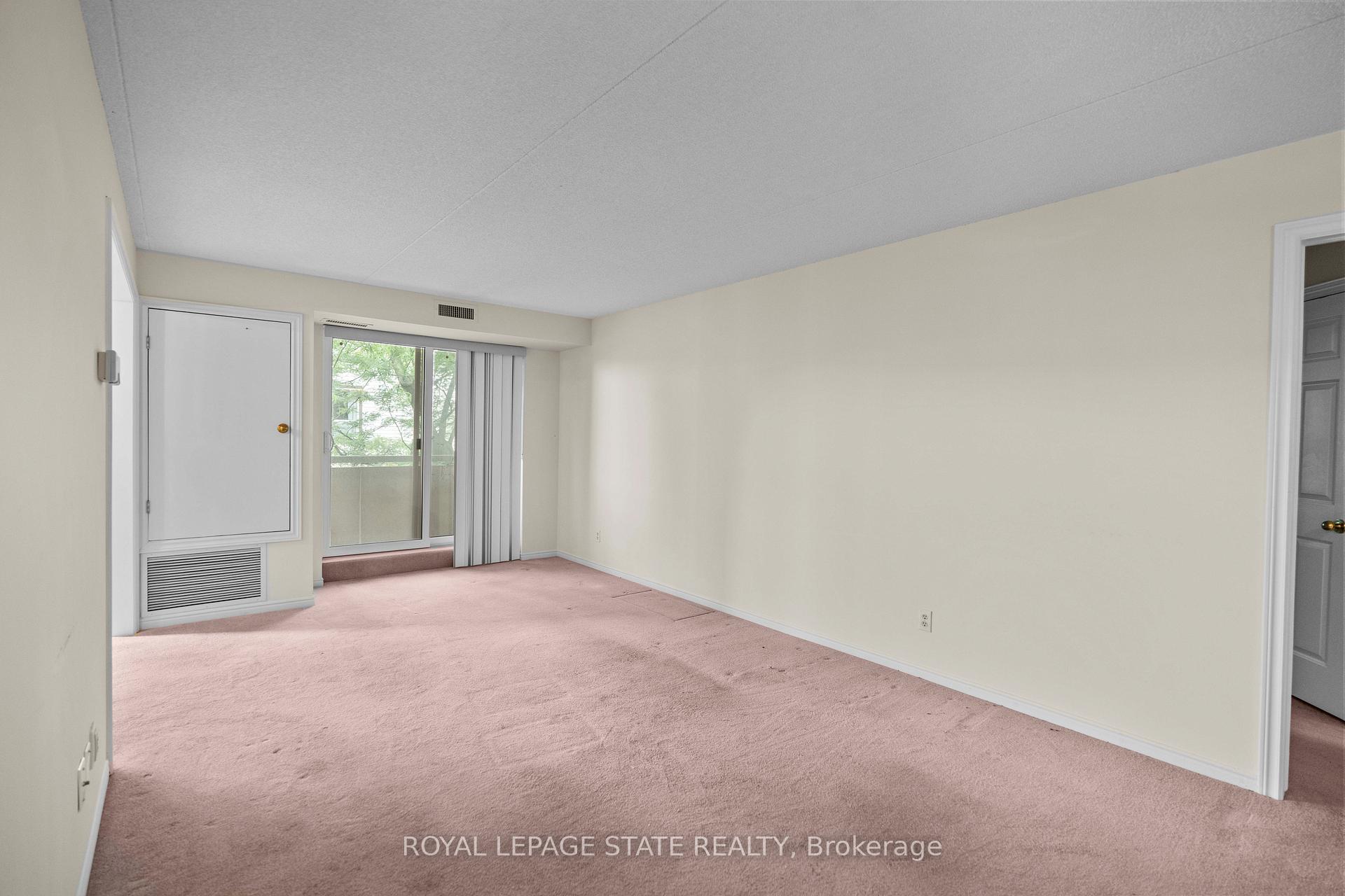 Photo 22 of Unit 203, 416 Limeridge Road E, Hamilton, Bruleville — HOMEH