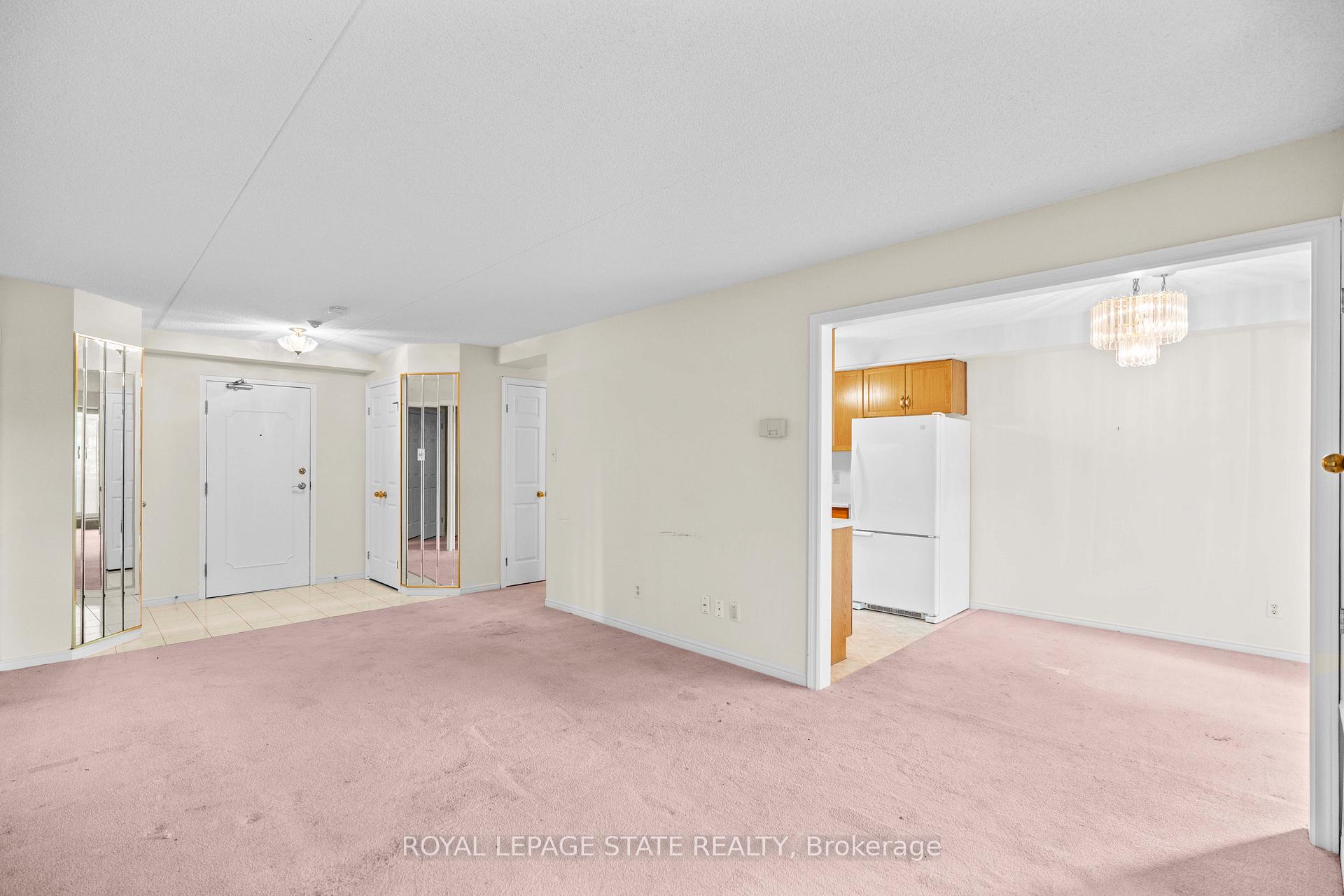 Photo 11 of Unit 203, 416 Limeridge Road E, Hamilton, Bruleville — HOMEH