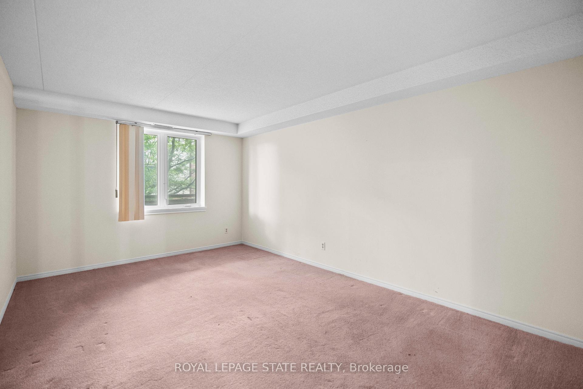 Photo 17 of Unit 203, 416 Limeridge Road E, Hamilton, Bruleville — HOMEH