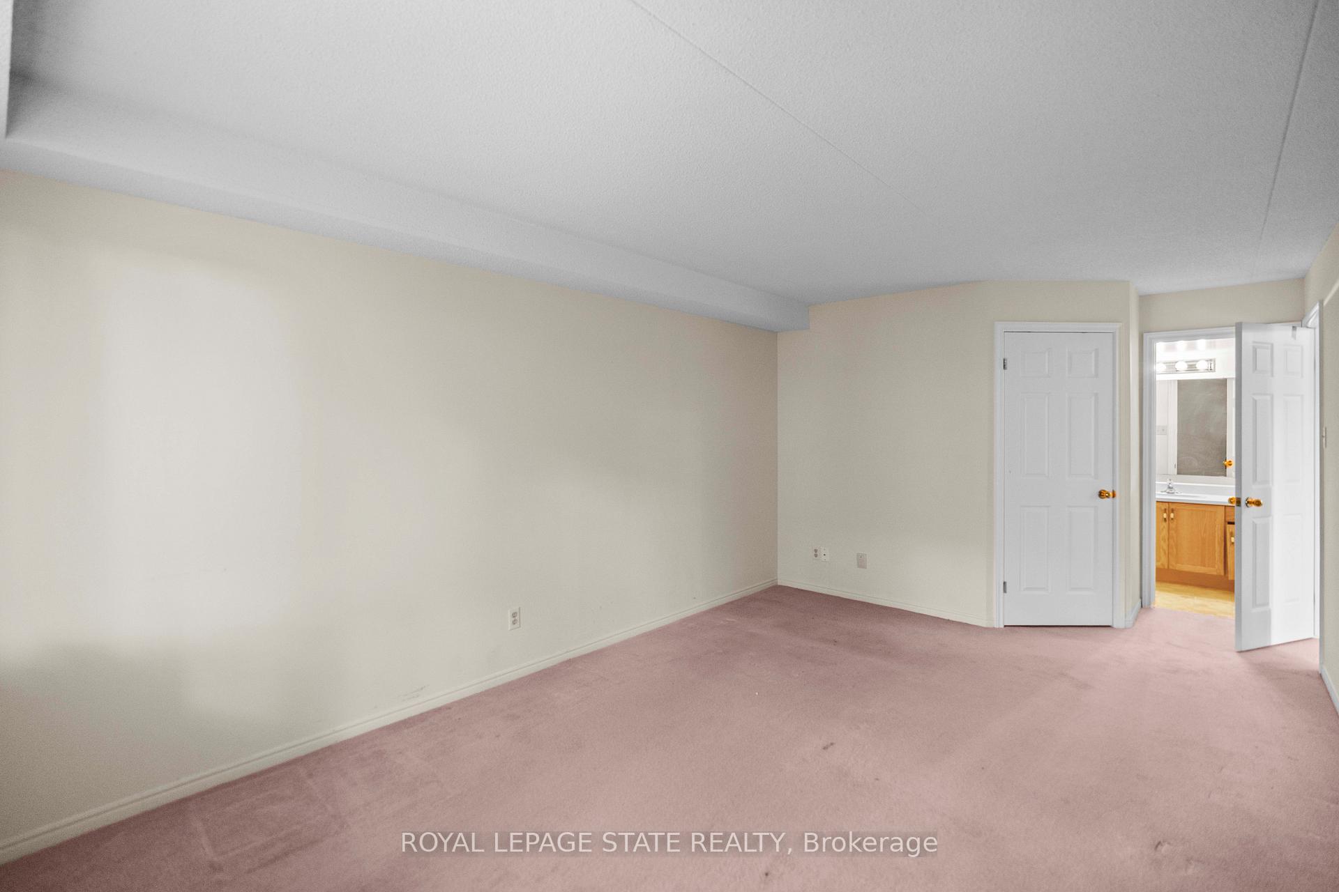 Photo 15 of Unit 203, 416 Limeridge Road E, Hamilton, Bruleville — HOMEH