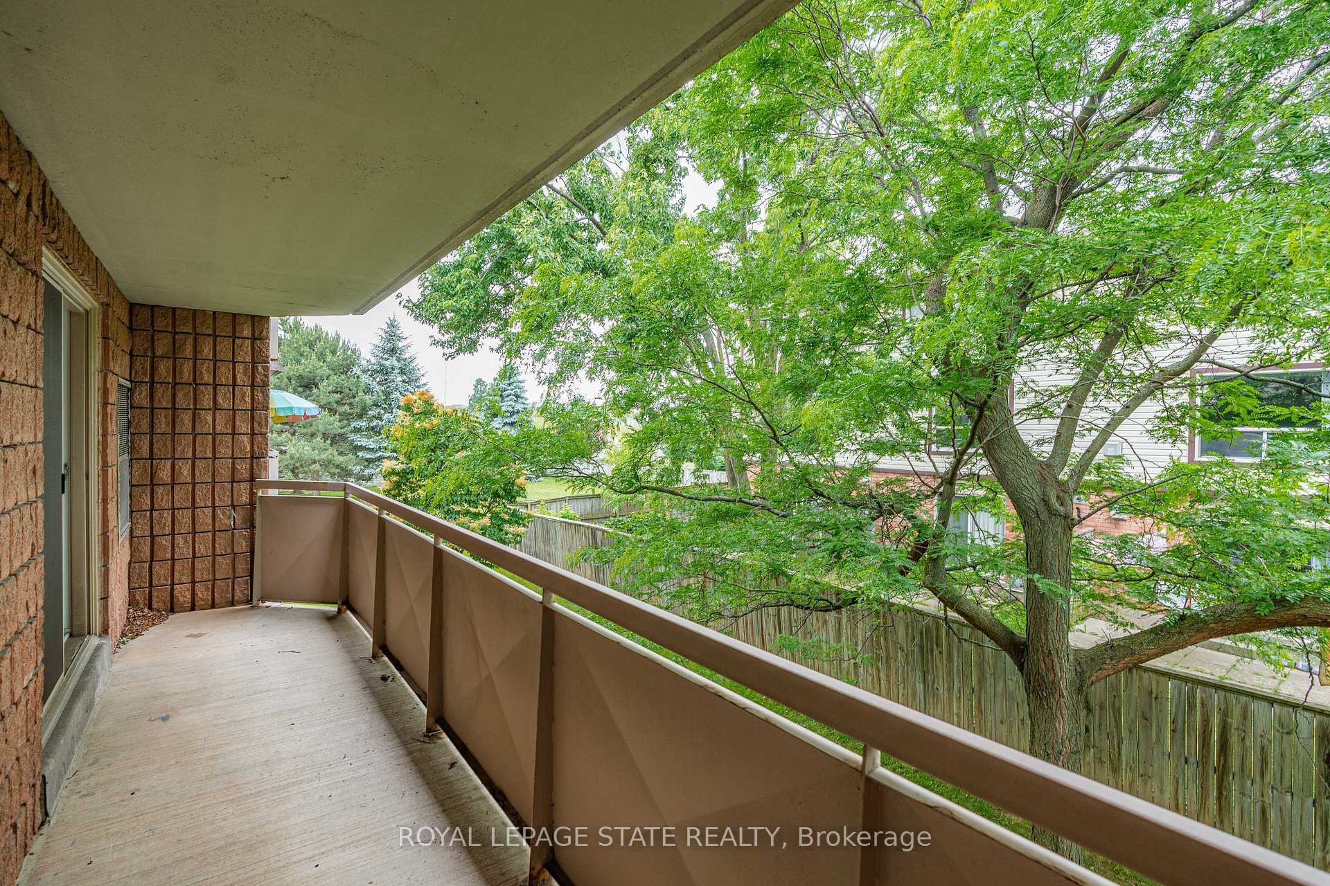 Photo 16 of Unit 203, 416 Limeridge Road E, Hamilton, Bruleville — HOMEH