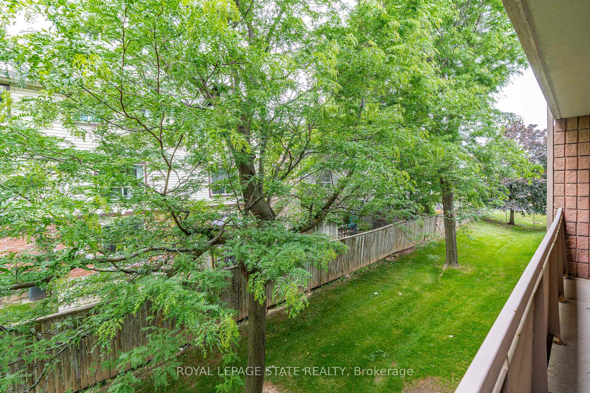 Photo 29 of Unit 203, 416 Limeridge Road E, Hamilton, Bruleville — HOMEH