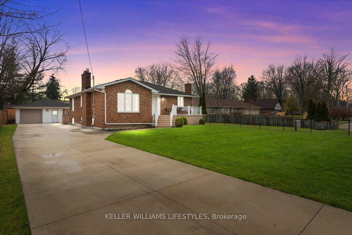 Front of 3241 Devonshire Road