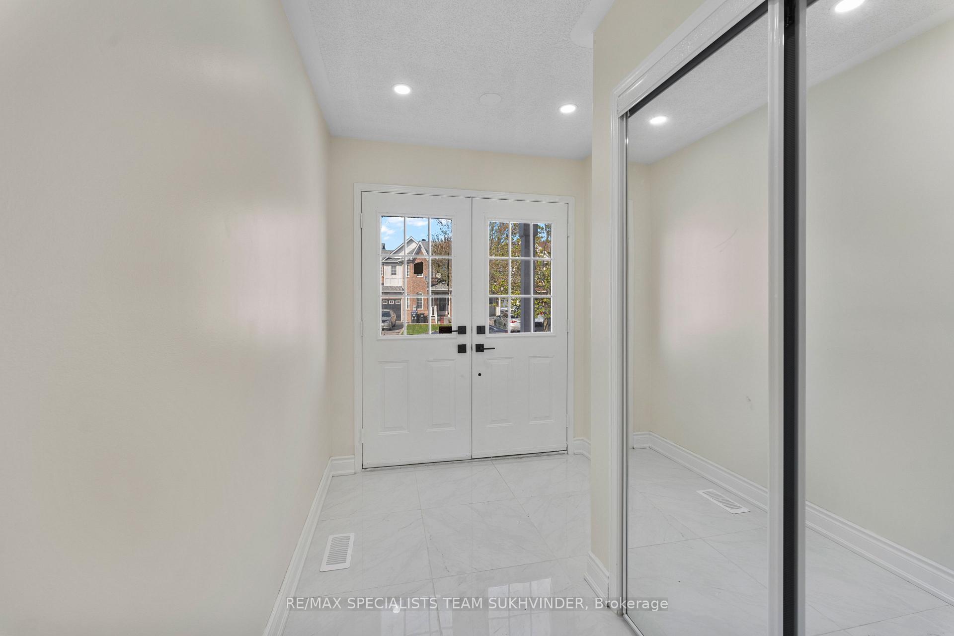 Photo 7 of 21 Thunderbird Trail, Brampton, Sandringham-Wellington — HOMEH