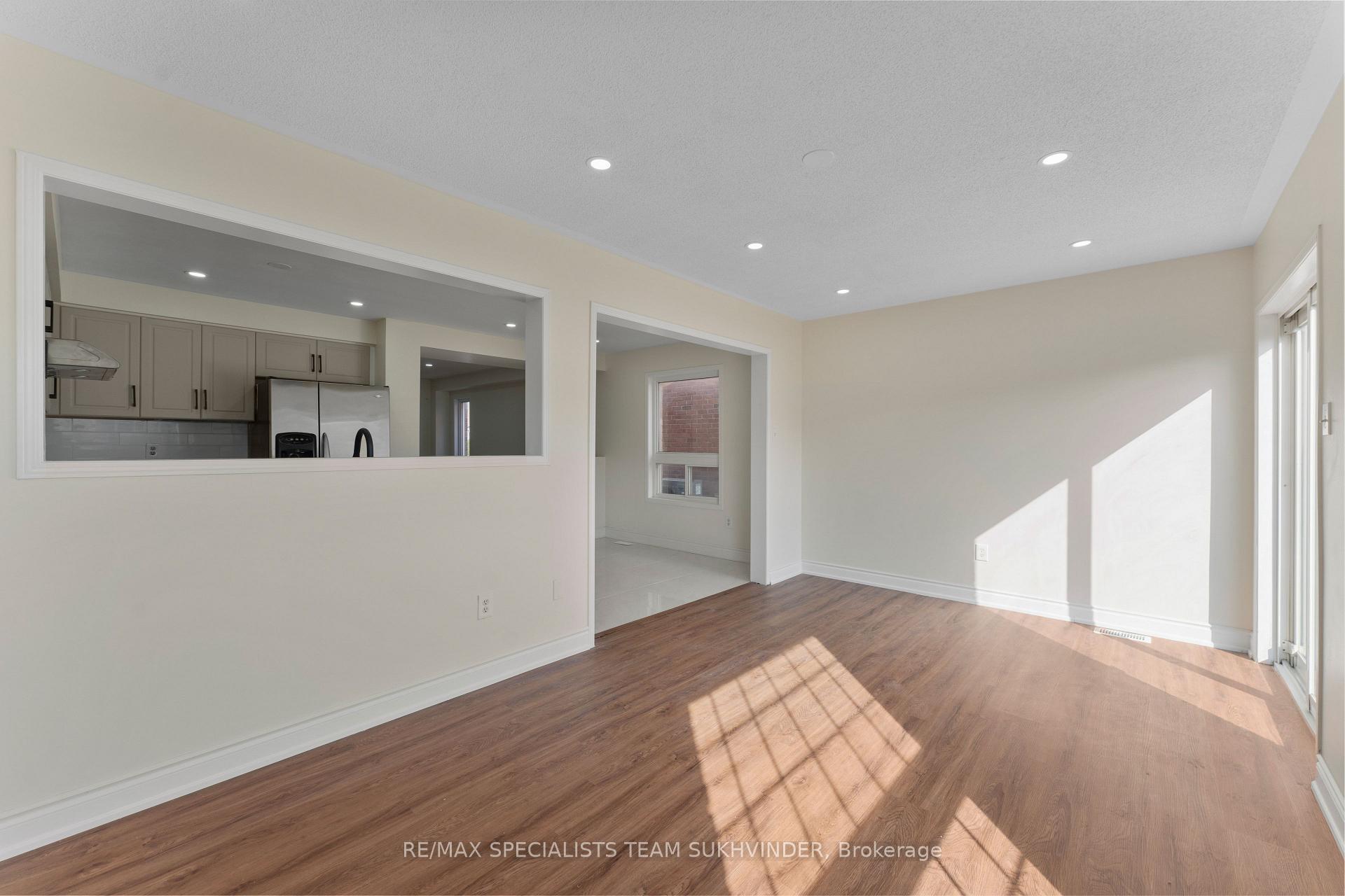 Photo 20 of 21 Thunderbird Trail, Brampton, Sandringham-Wellington — HOMEH