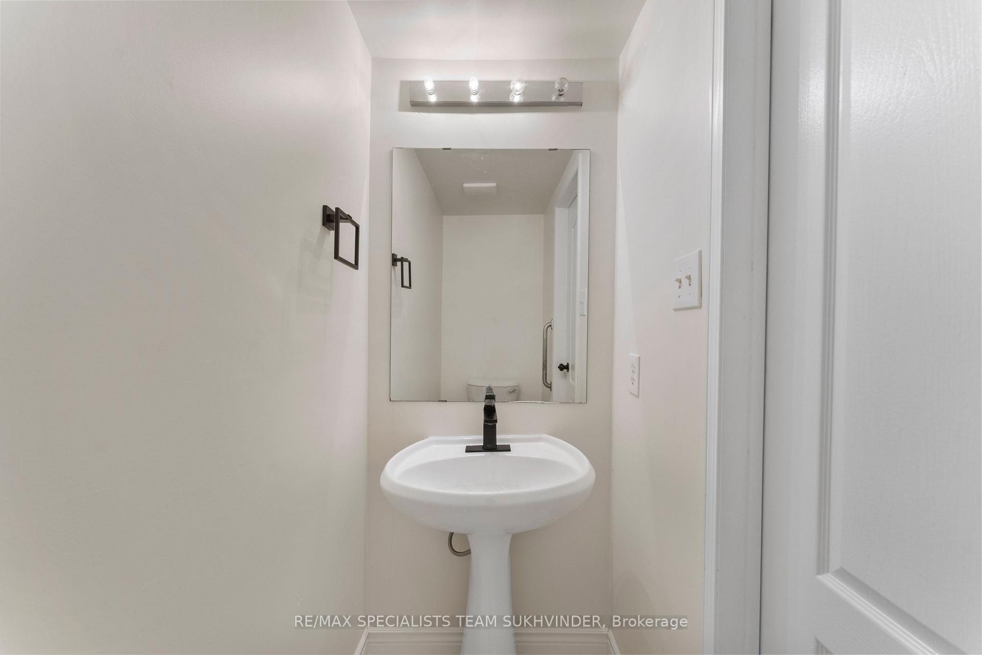 Photo 27 of 21 Thunderbird Trail, Brampton, Sandringham-Wellington — HOMEH