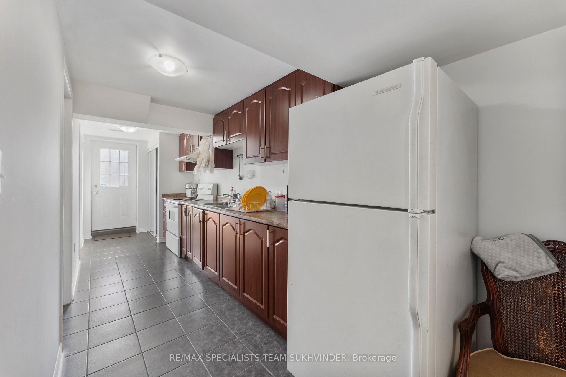 Photo 23 of 21 Thunderbird Trail, Brampton, Sandringham-Wellington — HOMEH