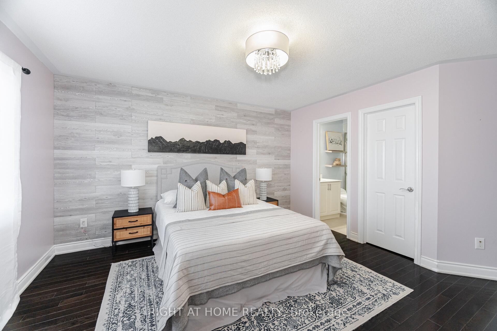 Photo 24 of 20 Beachville Circle, Brampton, Credit Valley — HOMEH