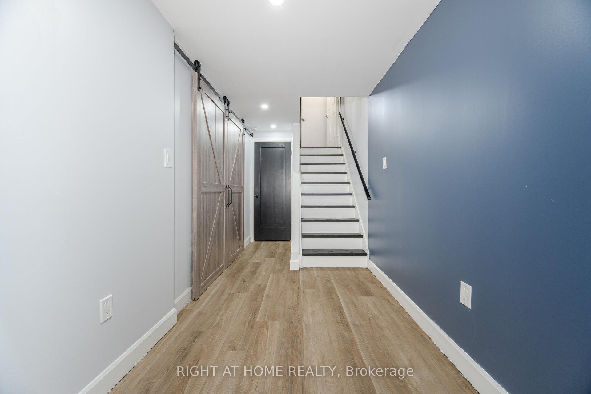 Photo 17 of 20 Beachville Circle, Brampton, Credit Valley — HOMEH