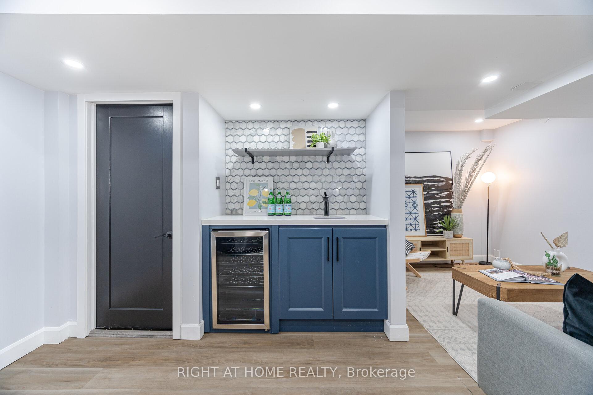 Photo 14 of 20 Beachville Circle, Brampton, Credit Valley — HOMEH