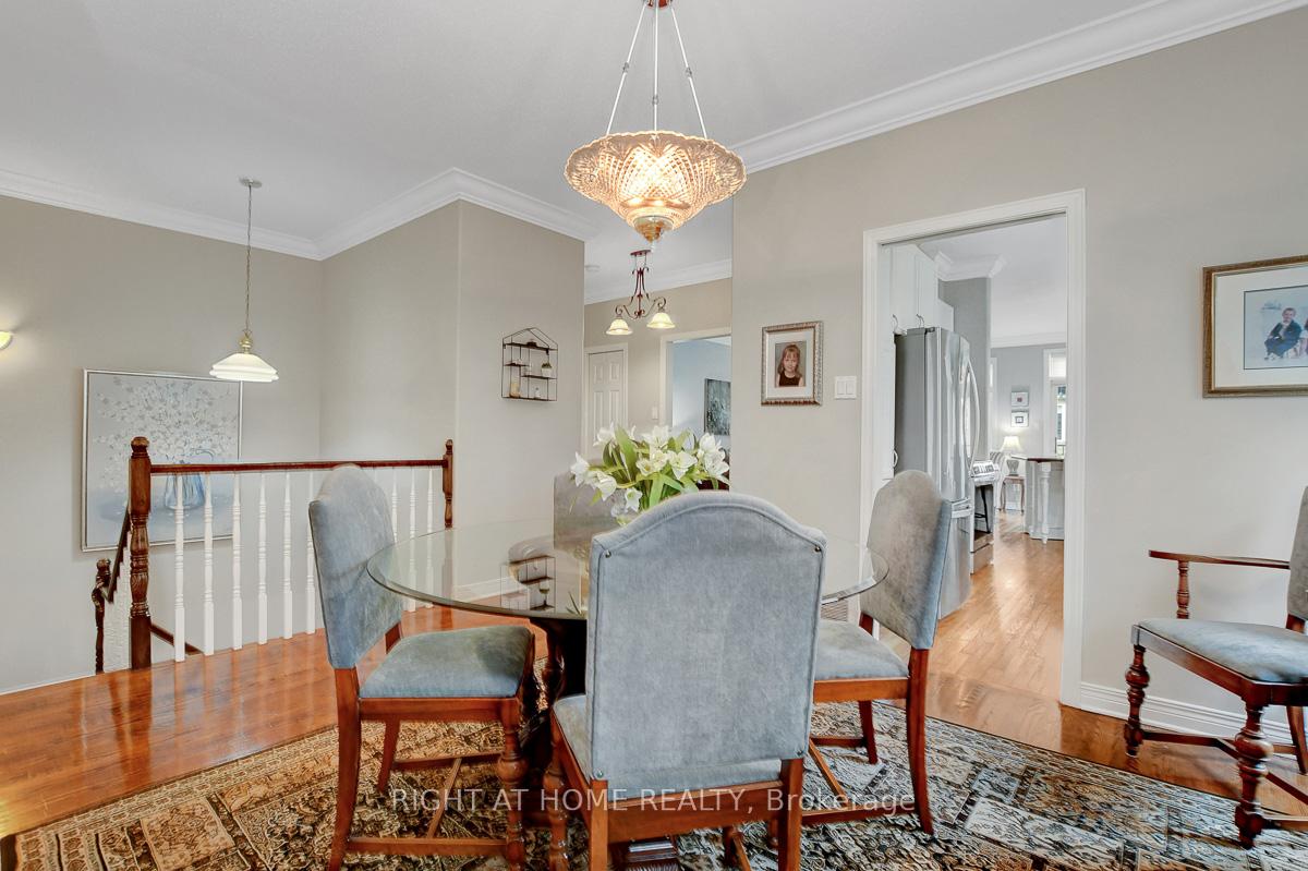 Photo 2 of 11 Sable Run Drive, Ottawa, Stittsville (Central) — HOMEH