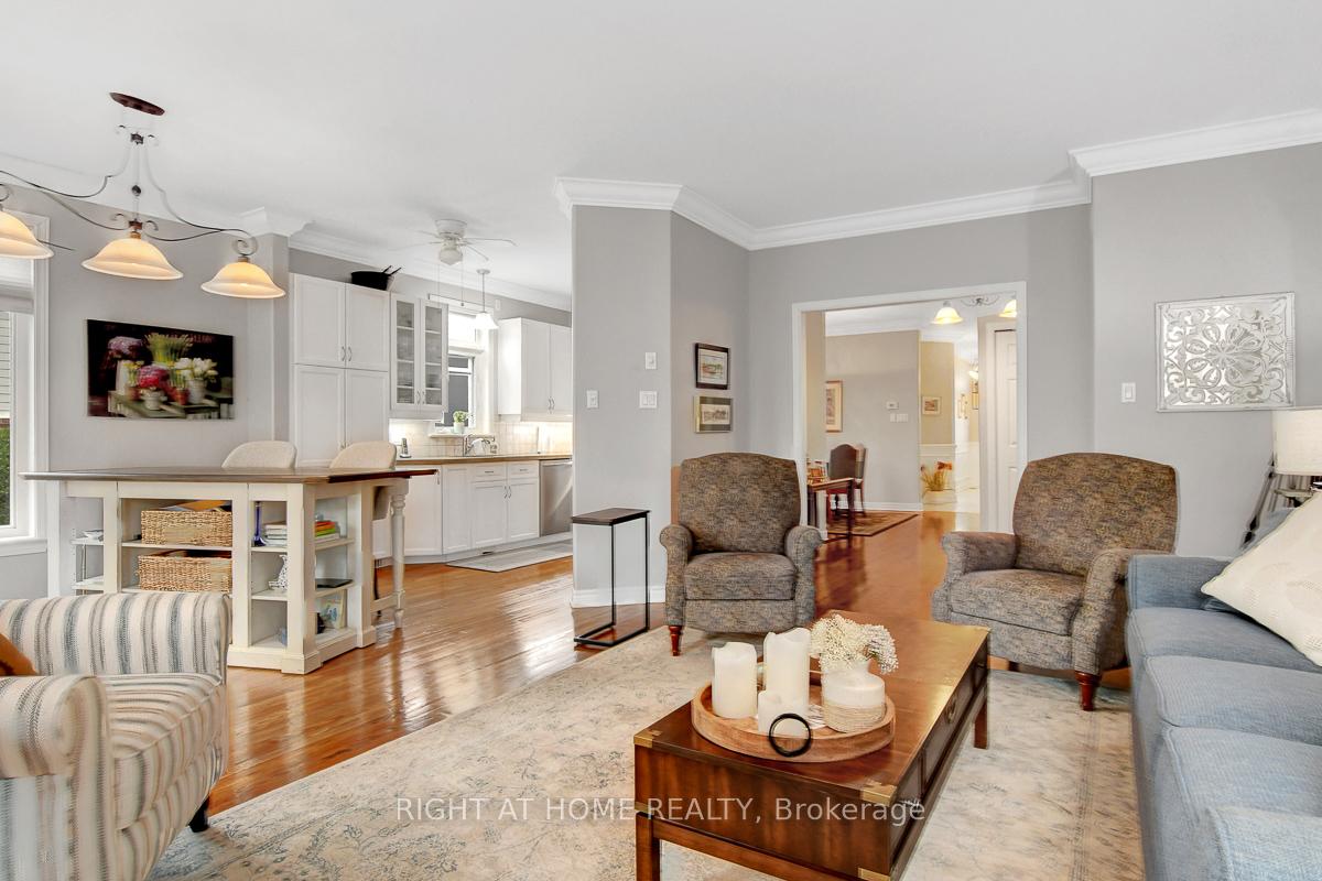 Photo 14 of 11 Sable Run Drive, Ottawa, Stittsville (Central) — HOMEH