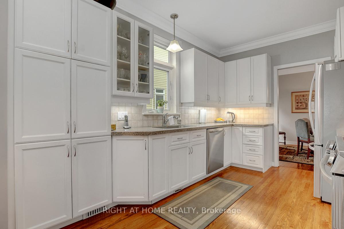 Photo 4 of 11 Sable Run Drive, Ottawa, Stittsville (Central) — HOMEH
