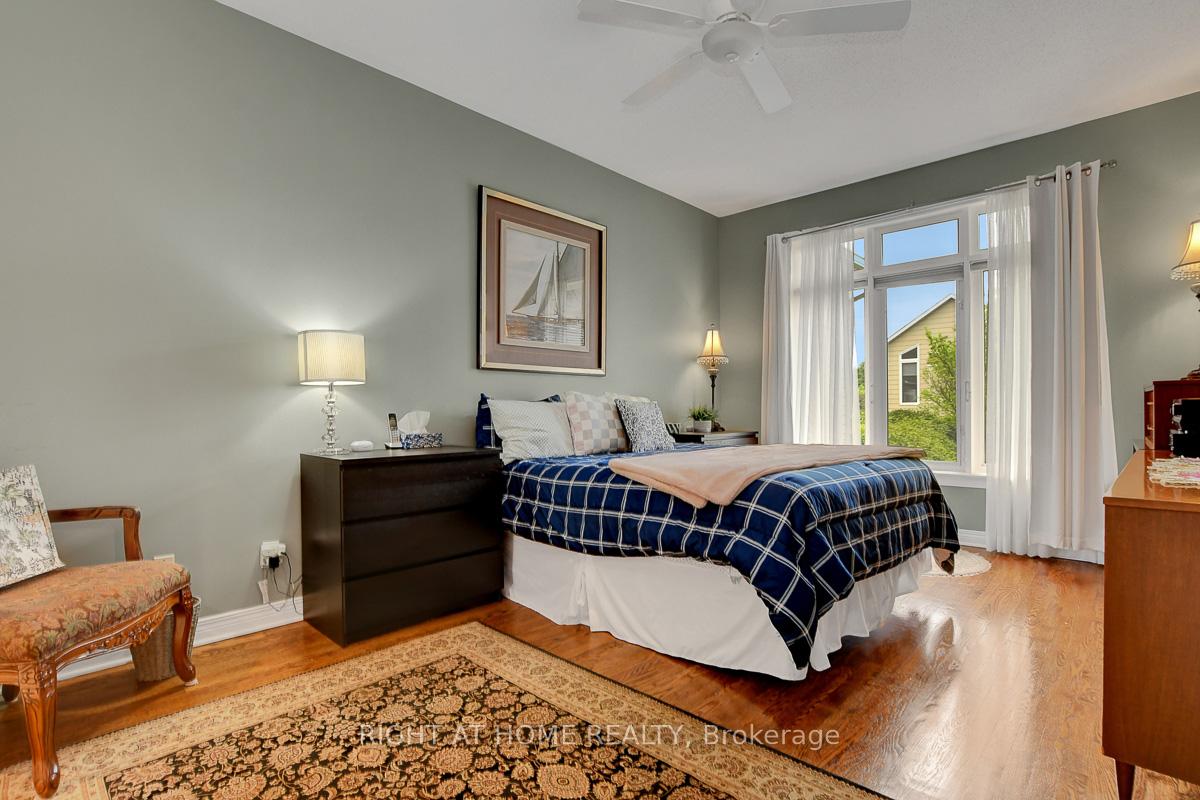 Photo 13 of 11 Sable Run Drive, Ottawa, Stittsville (Central) — HOMEH