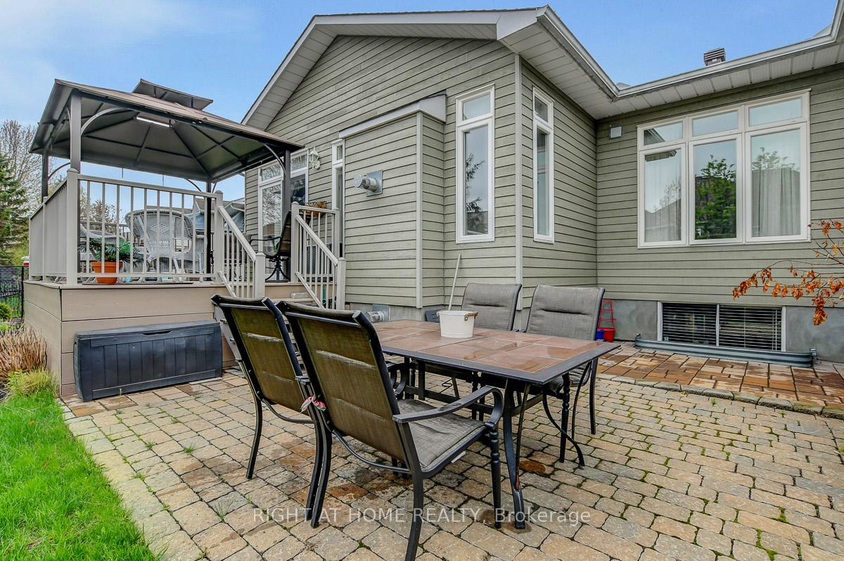 Photo 34 of 11 Sable Run Drive, Ottawa, Stittsville (Central) — HOMEH