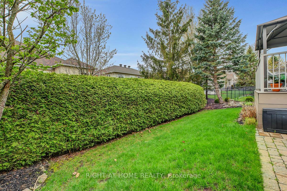 Photo 40 of 11 Sable Run Drive, Ottawa, Stittsville (Central) — HOMEH