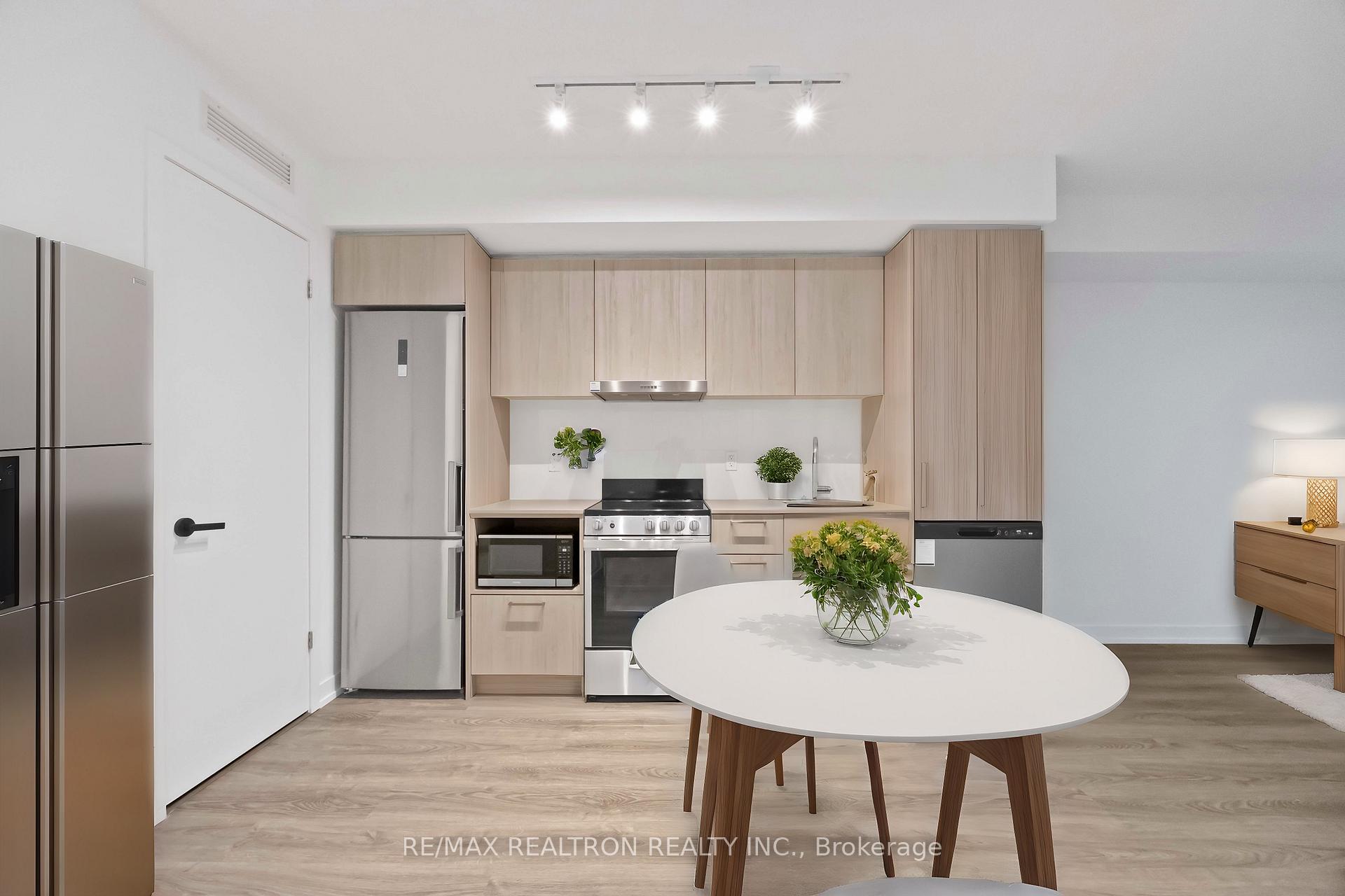 Photo 1 of Unit 3010, 195 Commerce Street, Vaughan, Vaughan Corporate Centre — HOMEH