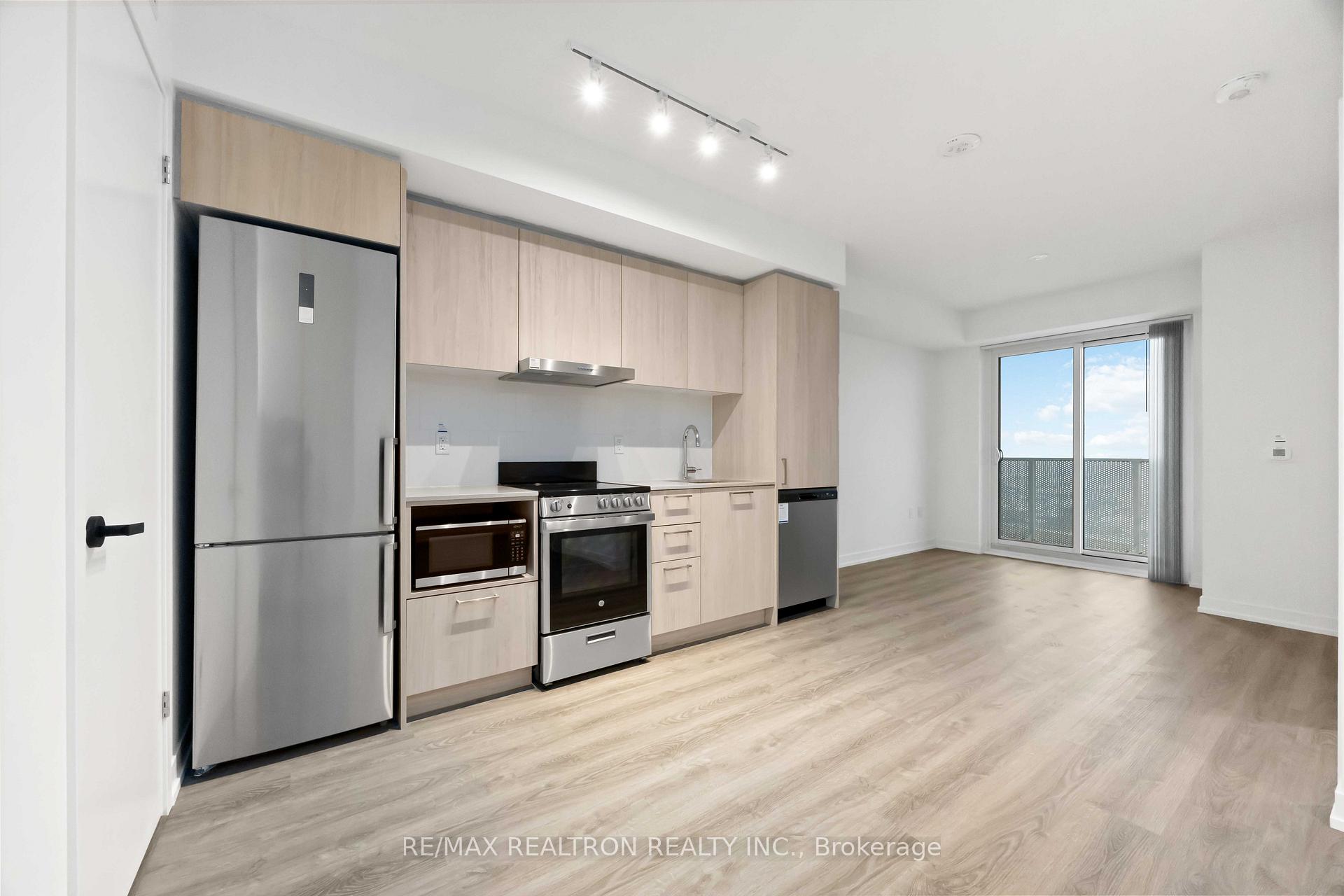 Photo 5 of Unit 3010, 195 Commerce Street, Vaughan, Vaughan Corporate Centre — HOMEH