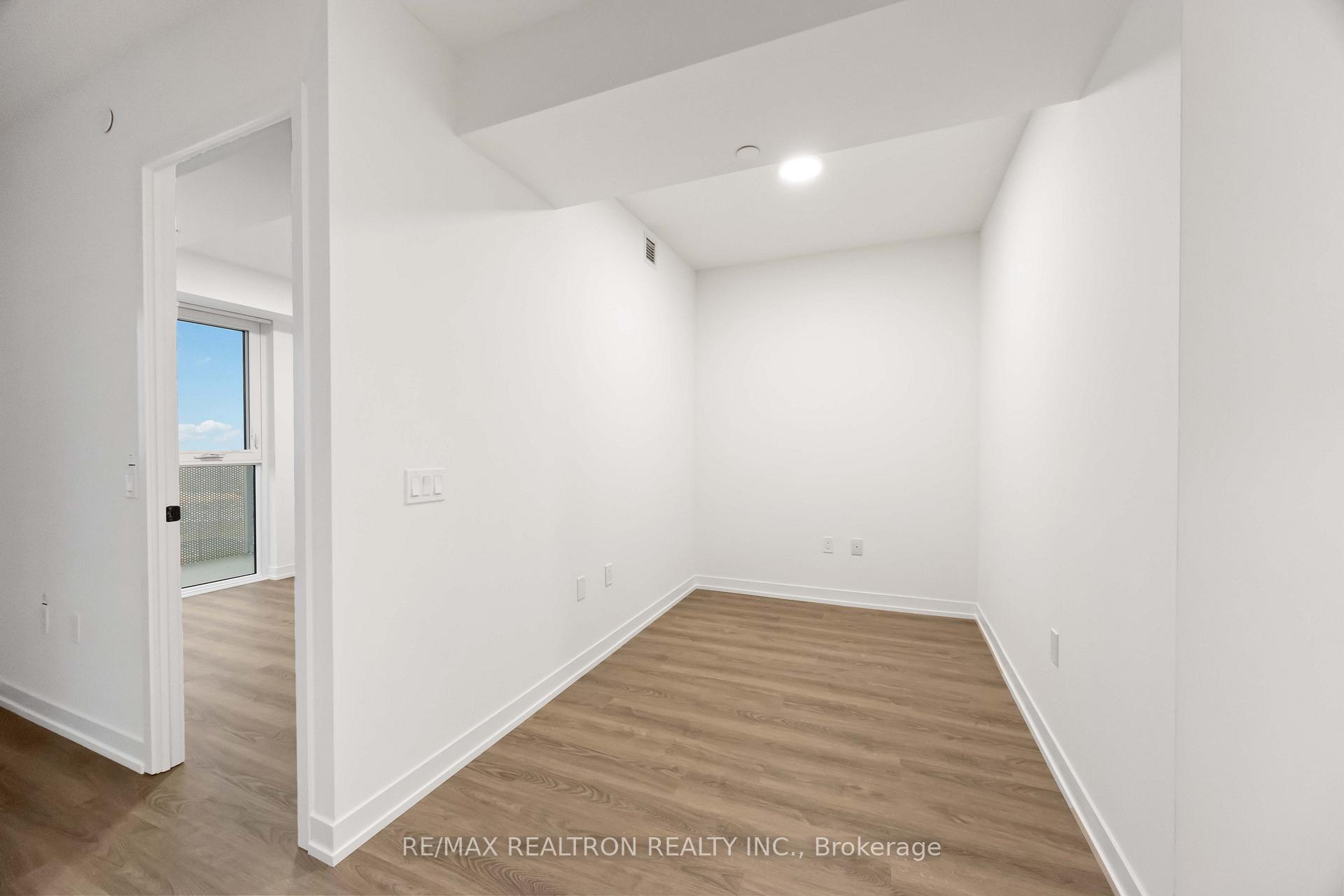 Photo 15 of Unit 3010, 195 Commerce Street, Vaughan, Vaughan Corporate Centre — HOMEH